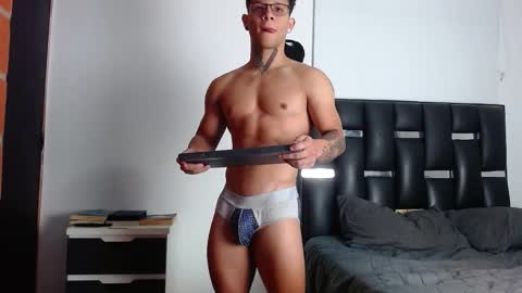 Snapshot of erosscott chatting on 01-07-26, 06:54 Eros online show from 01-07-26, 06:54