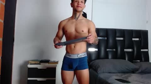 Snapshot of erosscott chatting on 02-04-26, 04:57 Eros online show from 02-04-26, 04:57