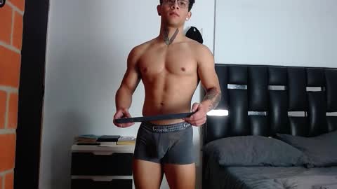 Snapshot of erosscott chatting on 02-07-26, 04:33 Eros online show from 02-07-26, 04:33