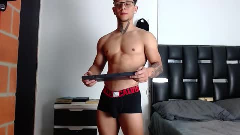 Snapshot of erosscott chatting on 02-21-26, 05:58 Eros online show from 02-21-26, 05:58