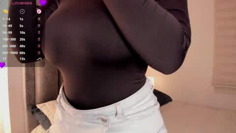 Karen online show from 10-03-25, 01:46