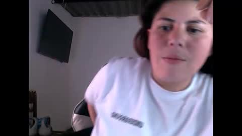 Sara online show from 04-19-26, 06:43