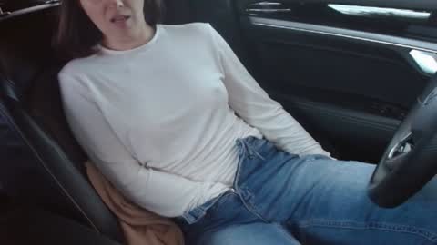 Snapshot of erotic_vibe chatting on 10-12-25, 08:02 Melissa online show from 10-12-25, 08:02