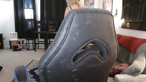 Snapshot of eroticsiren2 chatting on 01-16-25, 09:59 EroticSiren2 online show from 01-16-25, 09:59