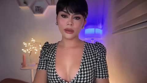 monica online show from 02-22-26, 12:01