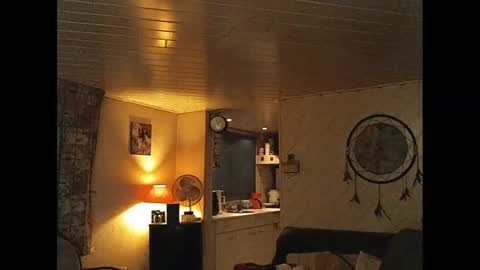 Erwins room welcome sound on online show from 02-07-25, 09:58