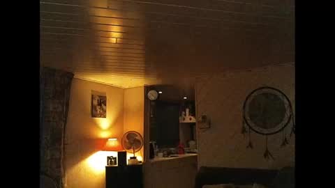 Erwins room welcome sound on online show from 03-09-25, 09:14