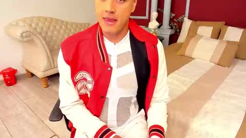 eryxmarlowe_ online show from 10-19-25, 12:22