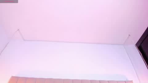 Snapshot of escar_let chatting on 05-27-26, 01:57 Scarlett online show from 05-27-26, 01:57