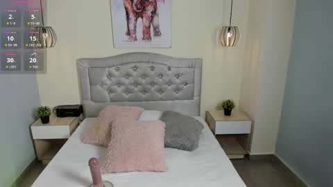 Escarlet online show from 01-16-26, 01:48