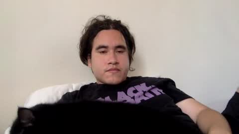 esiiiiiiiiiis online show from 06-23-26, 07:34