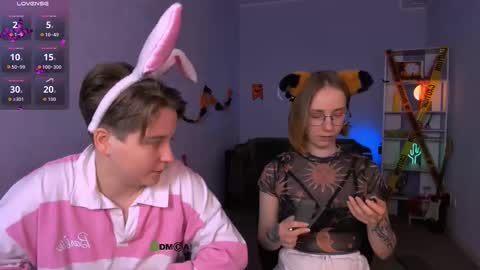 esma_shine online show from 10-31-25, 08:37