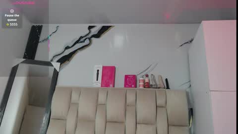 Snapshot of esmeralda_bk chatting on 12-04-25, 09:45 esmeralda_bk online show from 12-04-25, 09:45