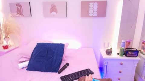 esmeralda online show from 03-13-26, 04:41