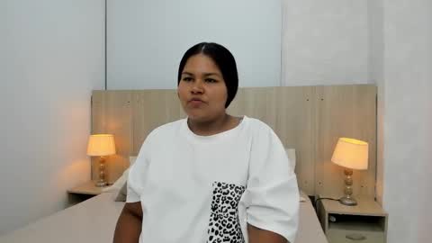 Esmeralda online show from 11-22-25, 07:57