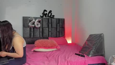 Perla online show from 03-08-26, 05:44