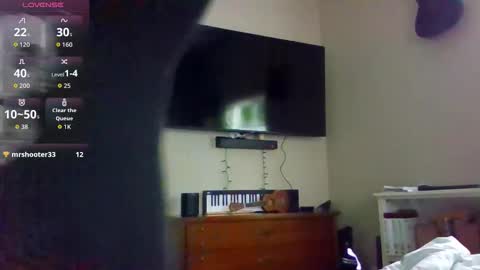 Snapshot of esoterickitten777 chatting on 03-25-26, 09:21 axe online show from 03-25-26, 09:21