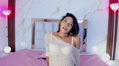 Snapshot of esperanzamora chatting on 03-25-26, 12:11 esperanzamora online show from 03-25-26, 12:11