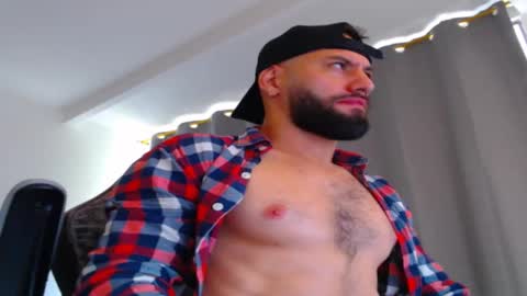 esteban online show from 11-08-25, 02:28