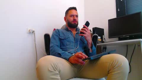 esteban online show from 03-25-26, 06:36