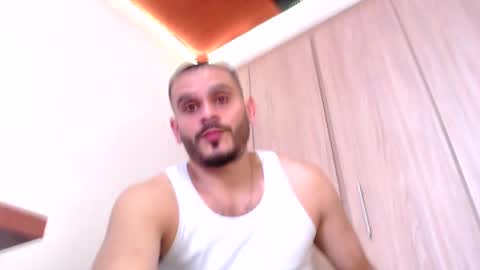 Esteban Fernandez online show from 02-08-25, 06:12