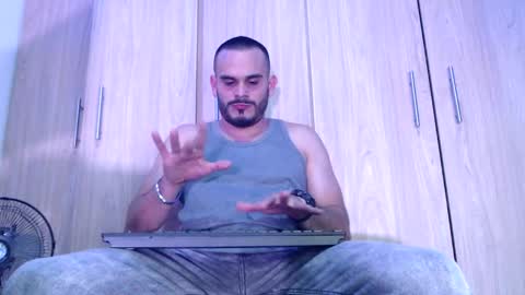 Esteban Fernandez online show from 03-04-25, 05:00
