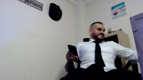 Esteban Fernandez online show from 03-02-26, 06:14