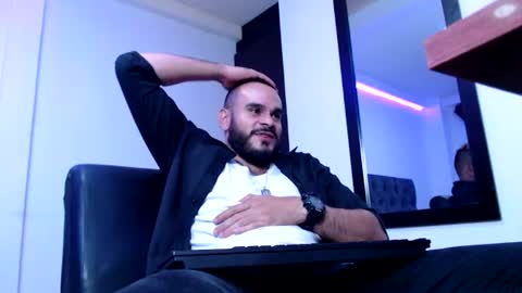 Snapshot of esteban_fer chatting on 08-03-26, 07:18 Esteban Fernandez online show from 08-03-26, 07:18