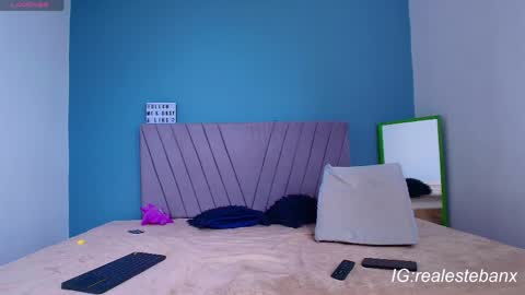 E S T E B A N online show from 04-06-26, 05:58