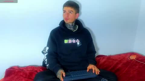 Snapshot of estebanchar_ chatting on 05-04-26, 07:26 Esteban independent model online show from 05-04-26, 07:26