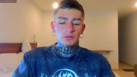 Snapshot of estebanchar_ chatting on 05-11-26, 12:16 Esteban independent model online show from 05-11-26, 12:16