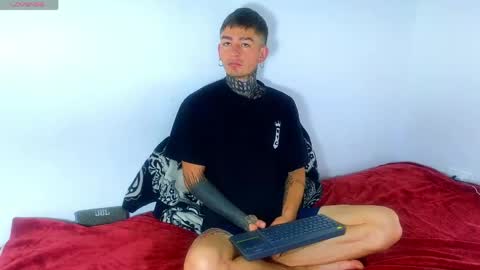 Snapshot of estebanchar_ chatting on 05-13-26, 09:50 Esteban independent model online show from 05-13-26, 09:50