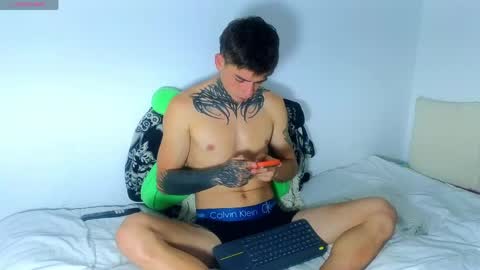 Snapshot of estebanchar_ chatting on 06-03-26, 04:12 Esteban independent model online show from 06-03-26, 04:12