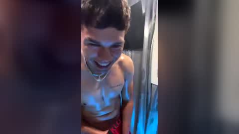 estebanmxn27 online show from 08-05-26, 06:27