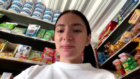 Snapshot of estefa1 chatting on 03-18-26, 06:22 estefa1 online show from 03-18-26, 06:22