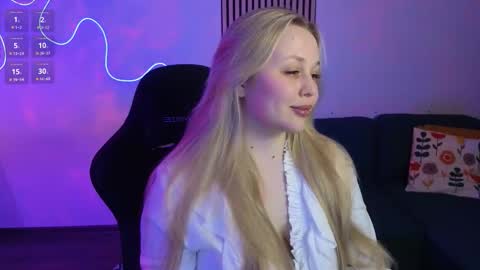 Estella online show from 03-23-26, 07:29