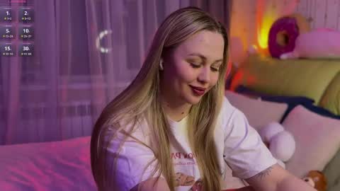 Estella online show from 04-27-26, 05:33