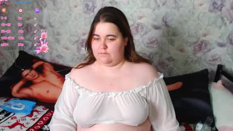 estelle_hicks online show from 12-20-24, 09:06