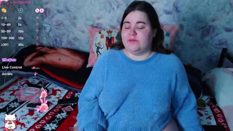 estelle_hicks online show from 01-04-25, 09:09