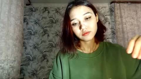 estellekirbo online show from 02-15-26, 12:03