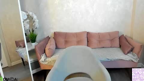 Ester online show from 02-11-26, 04:17