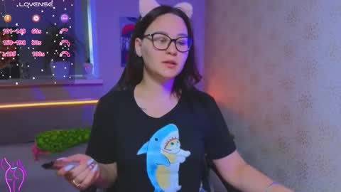 EsterPlayful online show from 09-19-25, 12:28