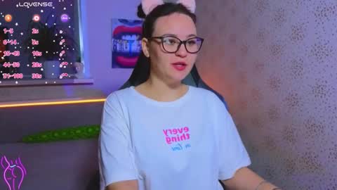 EsterPlayful online show from 09-28-25, 11:37