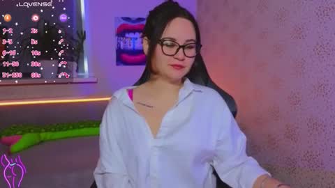 EsterPlayful online show from 10-15-25, 09:09