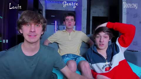 Snapshot of esthetics_boys chatting on 02-18-25, 04:05 LOUIS online show from 02-18-25, 04:05