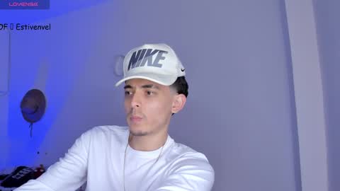 estivenvel online show from 02-27-25, 05:36