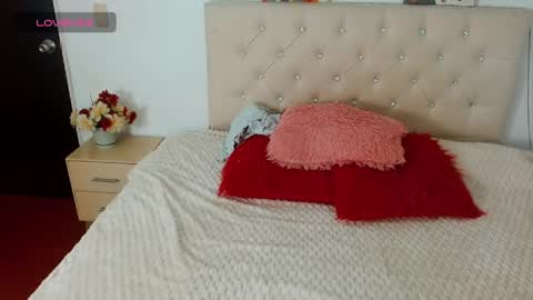 estrella_hank online show from 04-14-26, 08:04