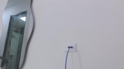 Snapshot of estrella_hanks_ chatting on 04-27-26, 11:52 Estrella online show from 04-27-26, 11:52