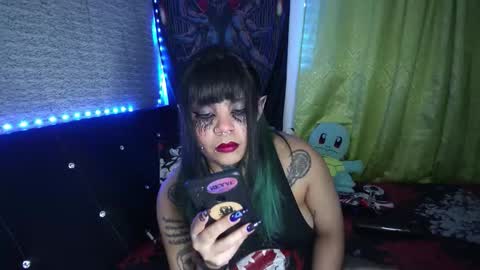 Snapshot of eta_carinae6 chatting on 12-04-25, 02:54 eta_carinae6 online show from 12-04-25, 02:54