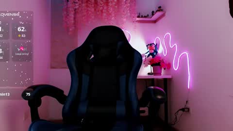 Moon online show from 03-31-26, 10:10